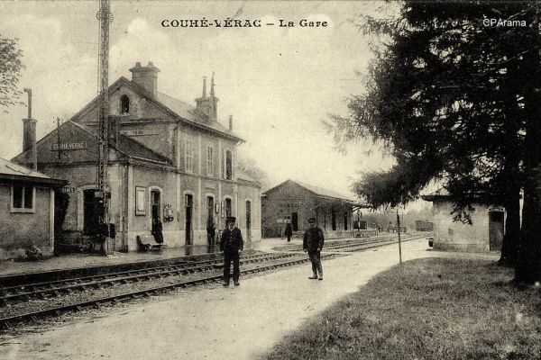 gare-couhe029B6AF4-FB49-88F4-3067-AEEBE166BA7C.jpg